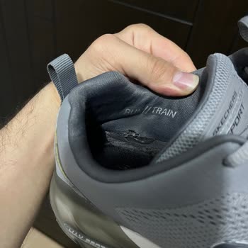 Skechers Ürününün Arkasında Durmuyor