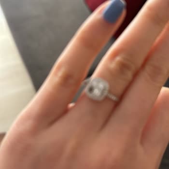 Zen Pırlanta Zen Pişmanlıktır 5 Ayda 3 Kez Taş Düştü