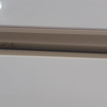 Arçelik Kapak Tutma Kanalında Sararma