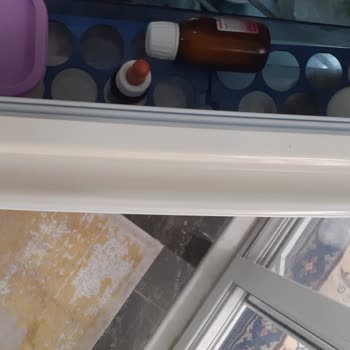 Arçelik Kapak Tutma Kanalında Sararma