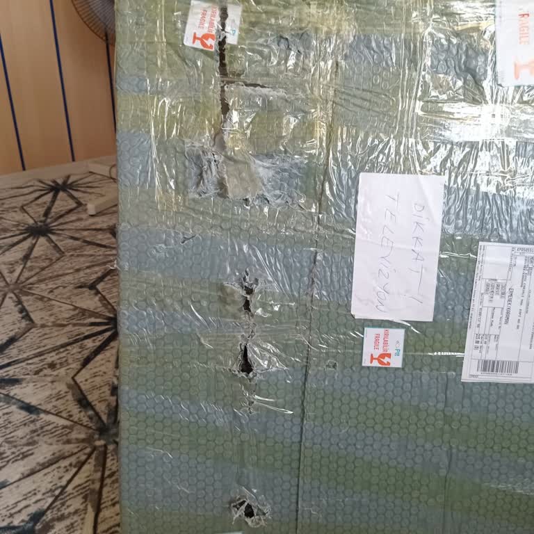 PTT Kargo Kırık Gelen TV