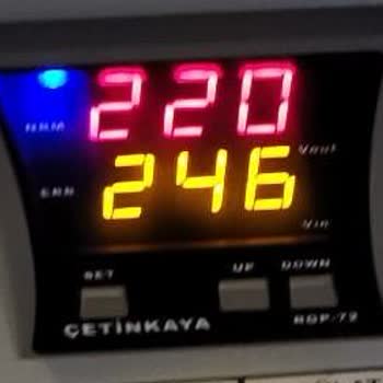 Uludağ Elektrik Dağıtım Bursa Akçalar Mahallesinde Voltaj Çok Düşük Ve Kurum İlgilenmiyor.