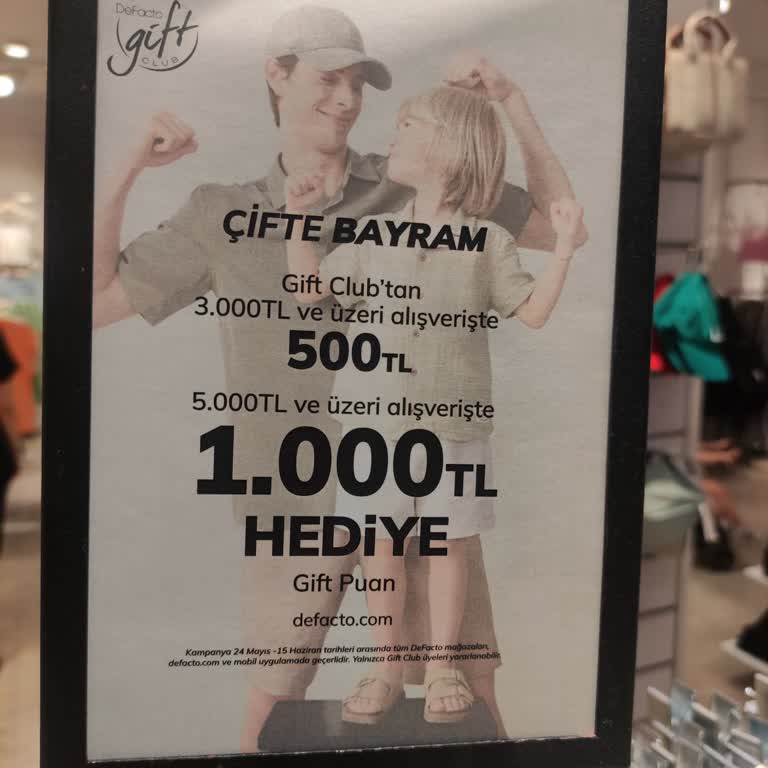 DeFacto 500 TL Gift Puan