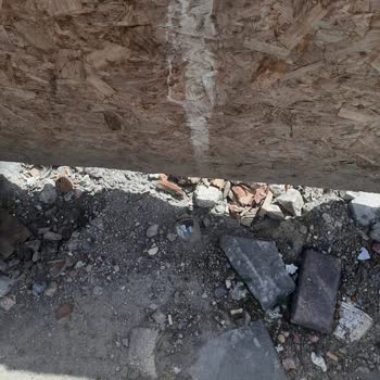 Başkent Doğalgaz Servis Hattının Üstünü Kapatmıyor, Tehlike Arz Ediyor