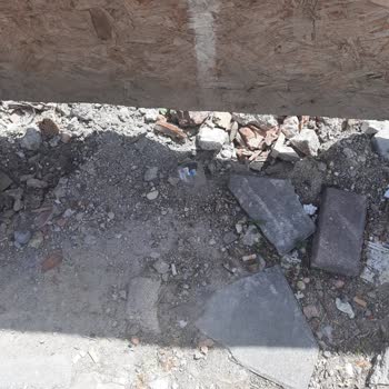 Başkent Doğalgaz Servis Hattının Üstünü Kapatmıyor, Tehlike Arz Ediyor