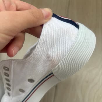 FLO Ayakkabı FLO Sahte Ürün Satıyor