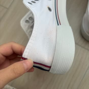 FLO Ayakkabı FLO Sahte Ürün Satıyor