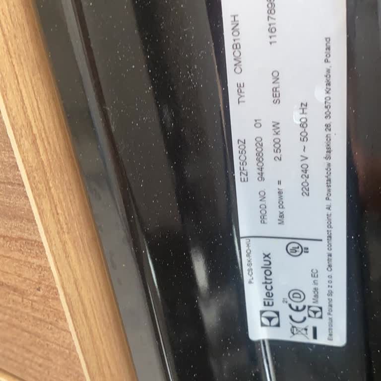 Electrolux Fırının Camı Kendi Kendine Patladı Ve Servis Çok Pahalı