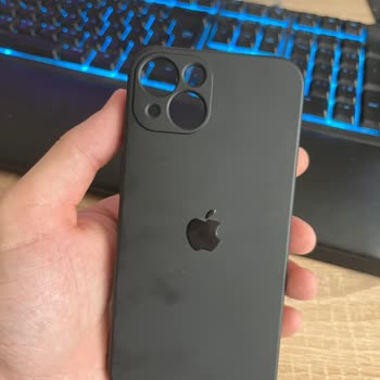 Muffcase M-u-f-f-c-a-s-e Görsellerin Aldatıcılığı.