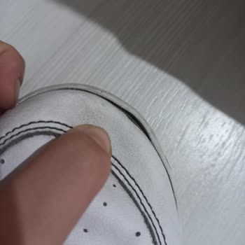 Converse Ayakkabım Açılmaya Başladı