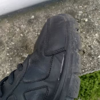 Skechers Kusurlu Üretimi Olan Ürüne Sahip Çıkmıyor