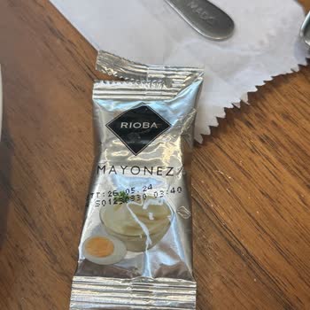 Mado Fındıkzade'de Hayal Kırıklığı, Sert Tavuk Ve Bayat Malzemeler