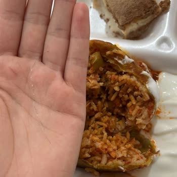 KYK Bayraklı Kız Yurdunda Hijyen Sorunları