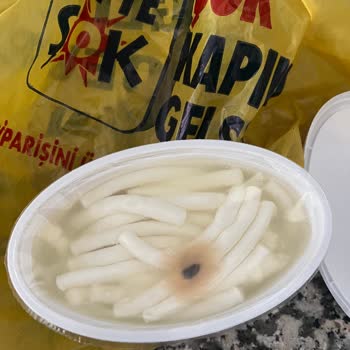 Şok Marketler Şok Markette Satılan Mis Peynirin İçinden Çıkan Pislik