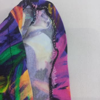 Caddestore Sökük Patlak Dikiş Elbise Gönderdi