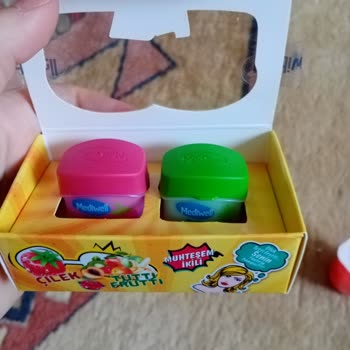 Mediwell Aldığım Nemlendirici De Bir Madde Var.