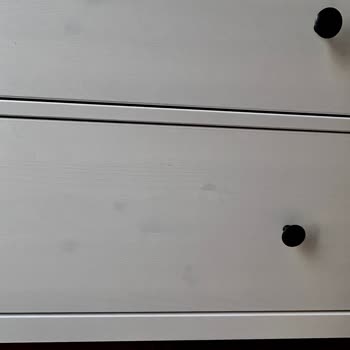 IKEA'dan Aldığım Hemnes Şifonyerin Boyasız Ve Verniksiz Gelmesi