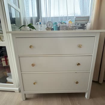 IKEA'dan Aldığım Hemnes Şifonyerin Boyasız Ve Verniksiz Gelmesi