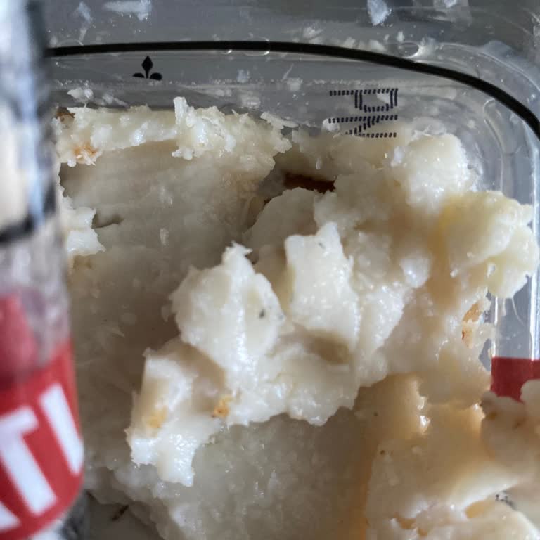 BİM Osmanoğlu Kıbrıs Tatlısı Bozuk Ve Küflü