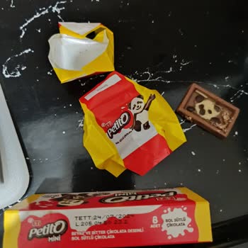 Eti Gıda Eti Petito Dan Kurt Çıktı
