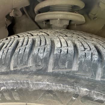 Petlas Lastik Yanaklarda Çatlama Oluşması