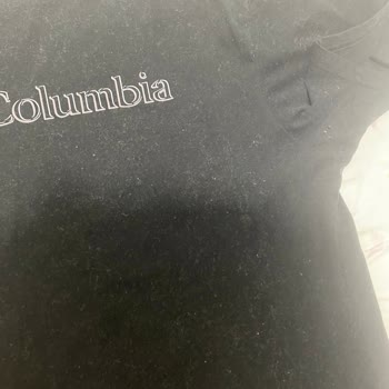 Columbia İlk Yıkamada Tüylenen Tişörtler Ve İlgisiz Hizmet