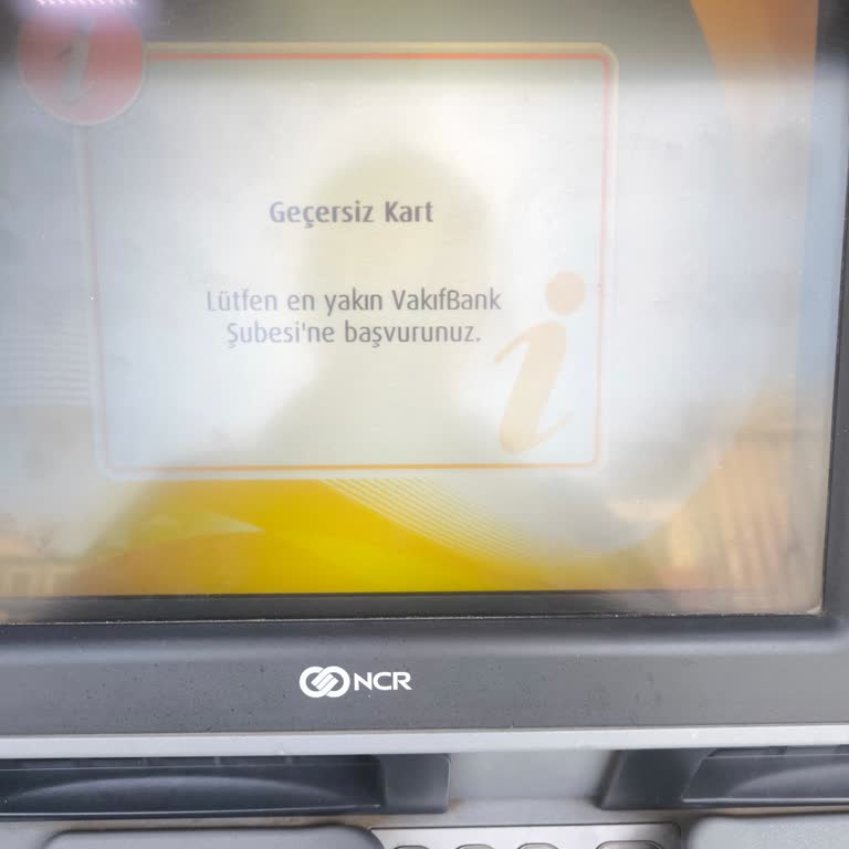 VakıfBank Bankomat Geçersiz Kart Uyarısı
