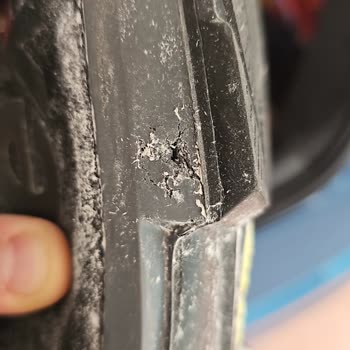 Uvex Kusurlu Ürün Mağduriyeti