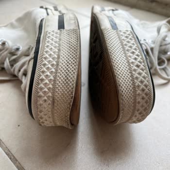 Converse Türkiye Mağdur Ediyor