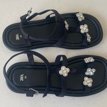 Zara İade Konusunda Yardımcı Olmuyor