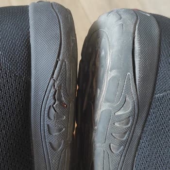 Skechers Ayakkabının Tabanı Yarıldı