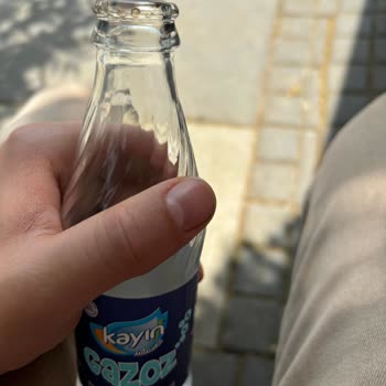 Kayın Su'ya Ait Pis Gazoz Şişesi