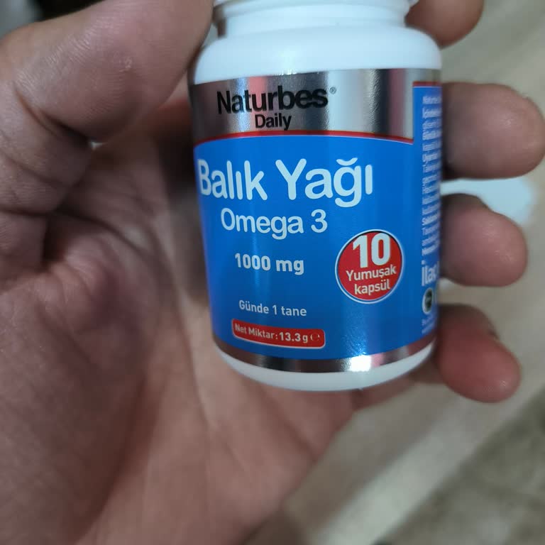 Naturbes Daily Balık Yağı 10 Kapsül Yazıyor, 8 Kapsül Satıyor.