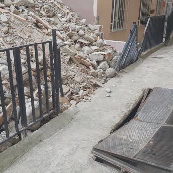 Ormanlı Yıkım Bina Yıkımında Zarar
