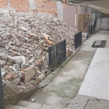 Ormanlı Yıkım Bina Yıkımında Zarar