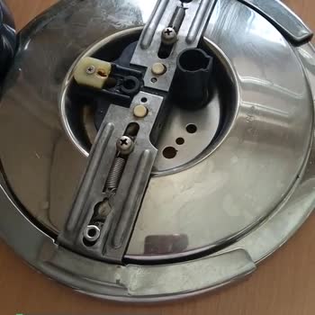 Oms Düdüklü Kapak Malzemesi İçinde Kırılmış Yardımcı Olmuyorlar!