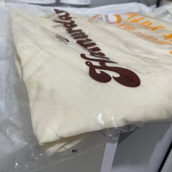Hamurdan Markalı Yufka Paketinden Sinek Çıktı!