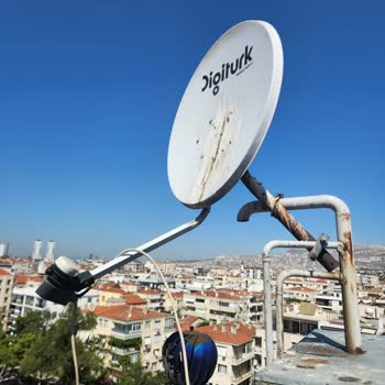 Digiturk Servisleri Müşterilerinden Fahiş Para Alıyor.