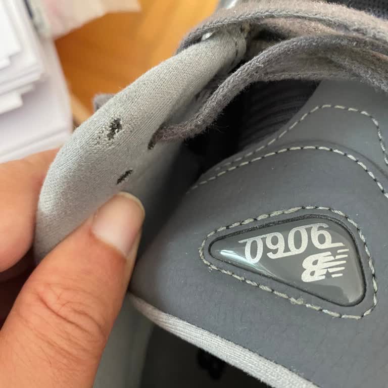 New Balance 9060 Çok Kısa Sürede İç Astarının Yırtılması