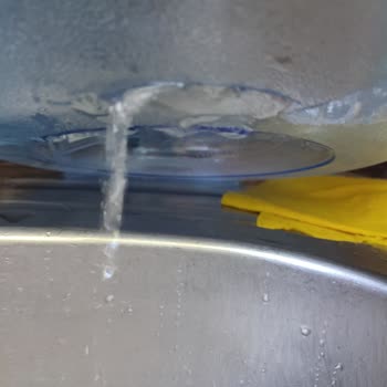 Erikli Su Su Bir Türlü Gelmiyor.