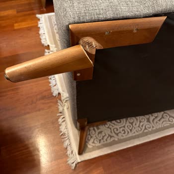 Vivense'nin Koltuk Bacakları Kırılıyor İlgilenen Yok!