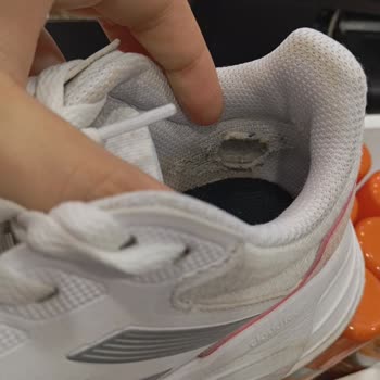 adidas FLO Mağazasının Bu Mağduriyetimin Gidermesini İstiyorum