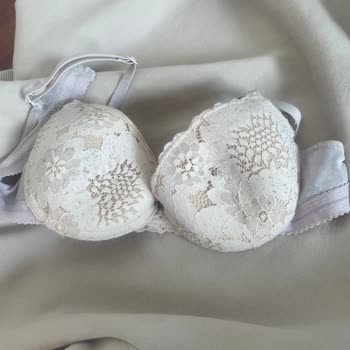 Penti Sütyenlerinde Hayal Kırıklığı: Kalite Sorunları Ve Deformasyon