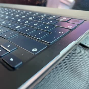 Apple Macbook Klavyemin 1 Tuşunu Tamir Etmek İçin 12bin Tl Talep Etti