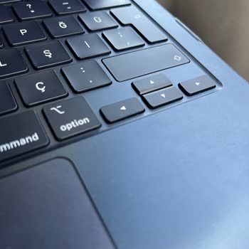 Apple Macbook Klavyemin 1 Tuşunu Tamir Etmek İçin 12bin Tl Talep Etti
