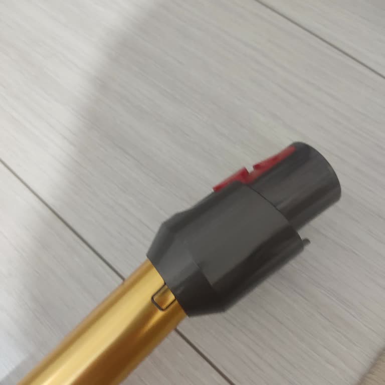 Dyson V12 Kablosuz Süpürge Borusu Kırıldı, Boru Stoğu Güncellenmiyor