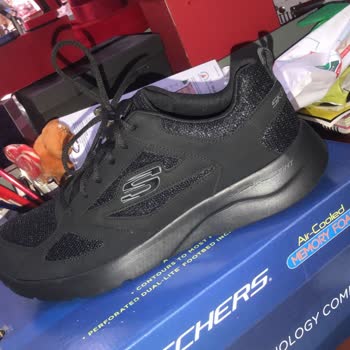 Skechers Kullanılmayan Ürüne Kullanılmış Muamele Yapıyorlar Ve Deforme Diyorlar