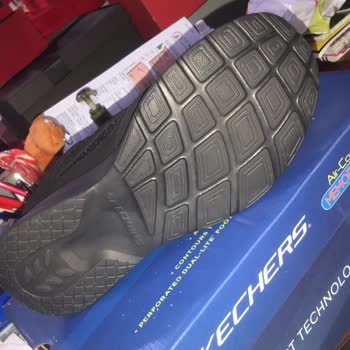 Skechers Kullanılmayan Ürüne Kullanılmış Muamele Yapıyorlar Ve Deforme Diyorlar