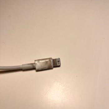 Apple Yanan Kablo Sorunu