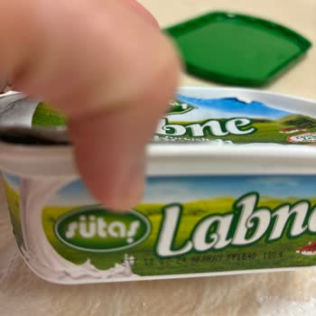 Sütaş Labne Peynir Küflenmesi